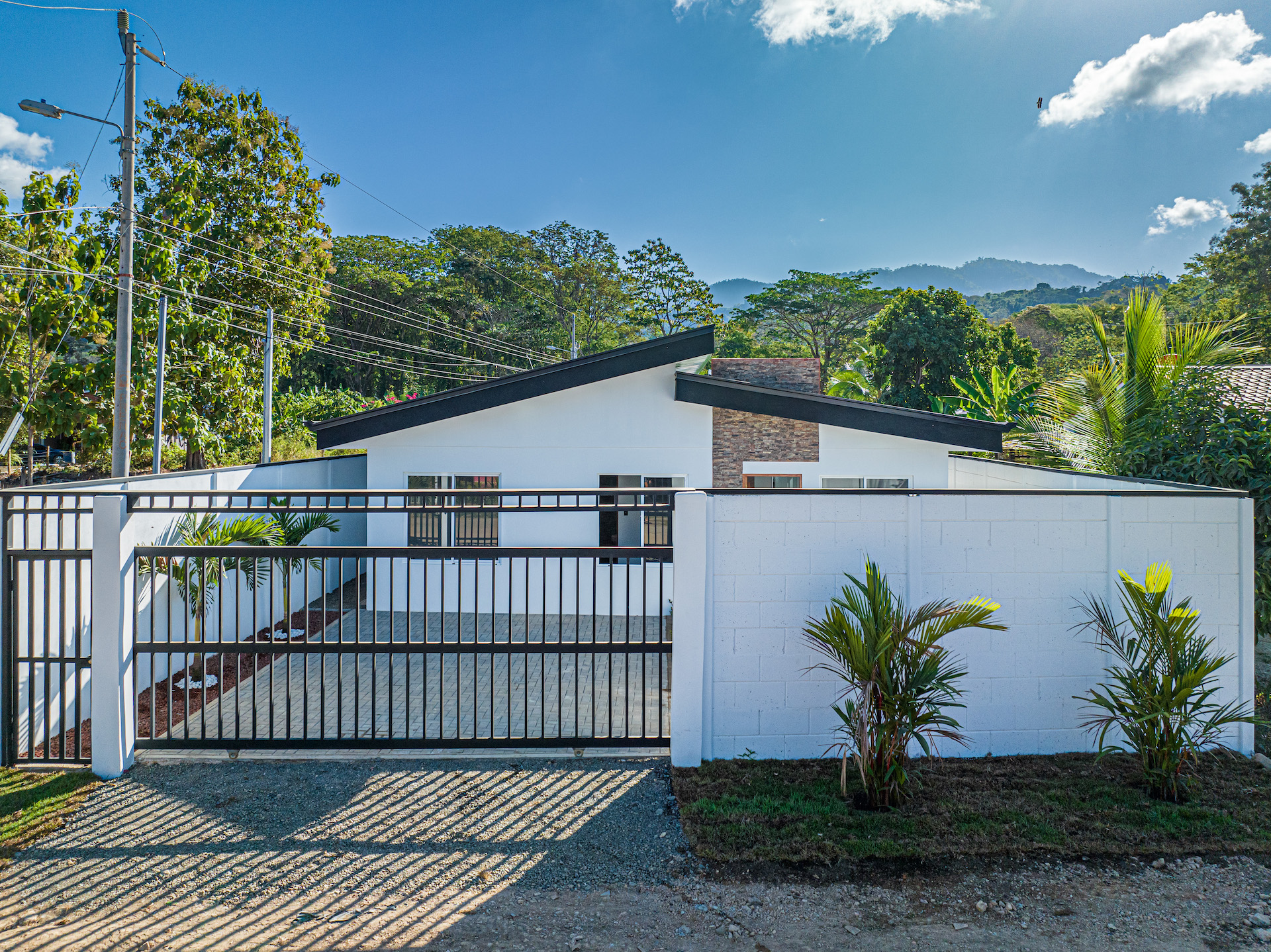 3 bed Single Family Homes For Sale in Uvita, Puntarenas - thumb 4