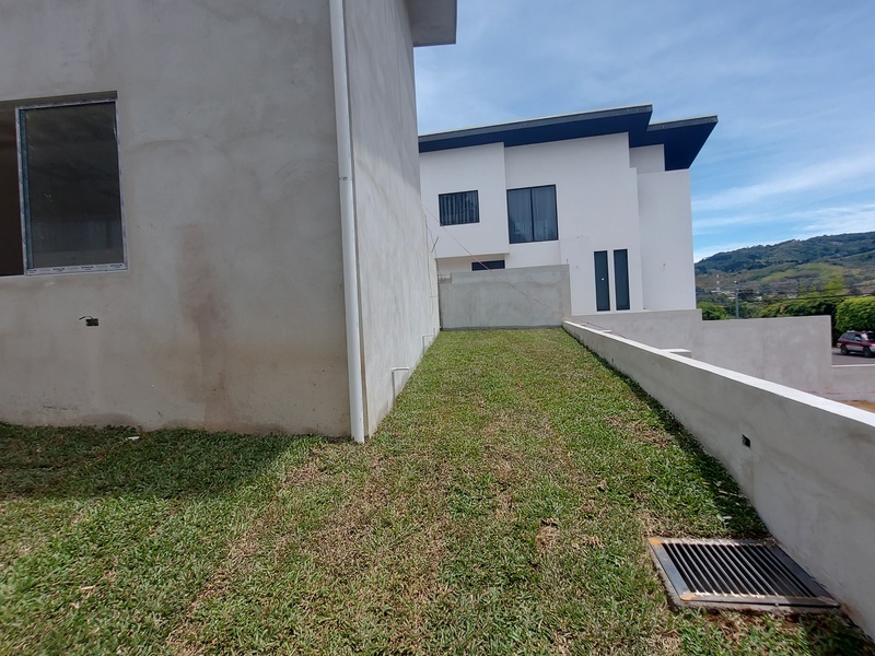 2 bed Single Family Homes For Sale in Tres Ríos, Cartago - 1