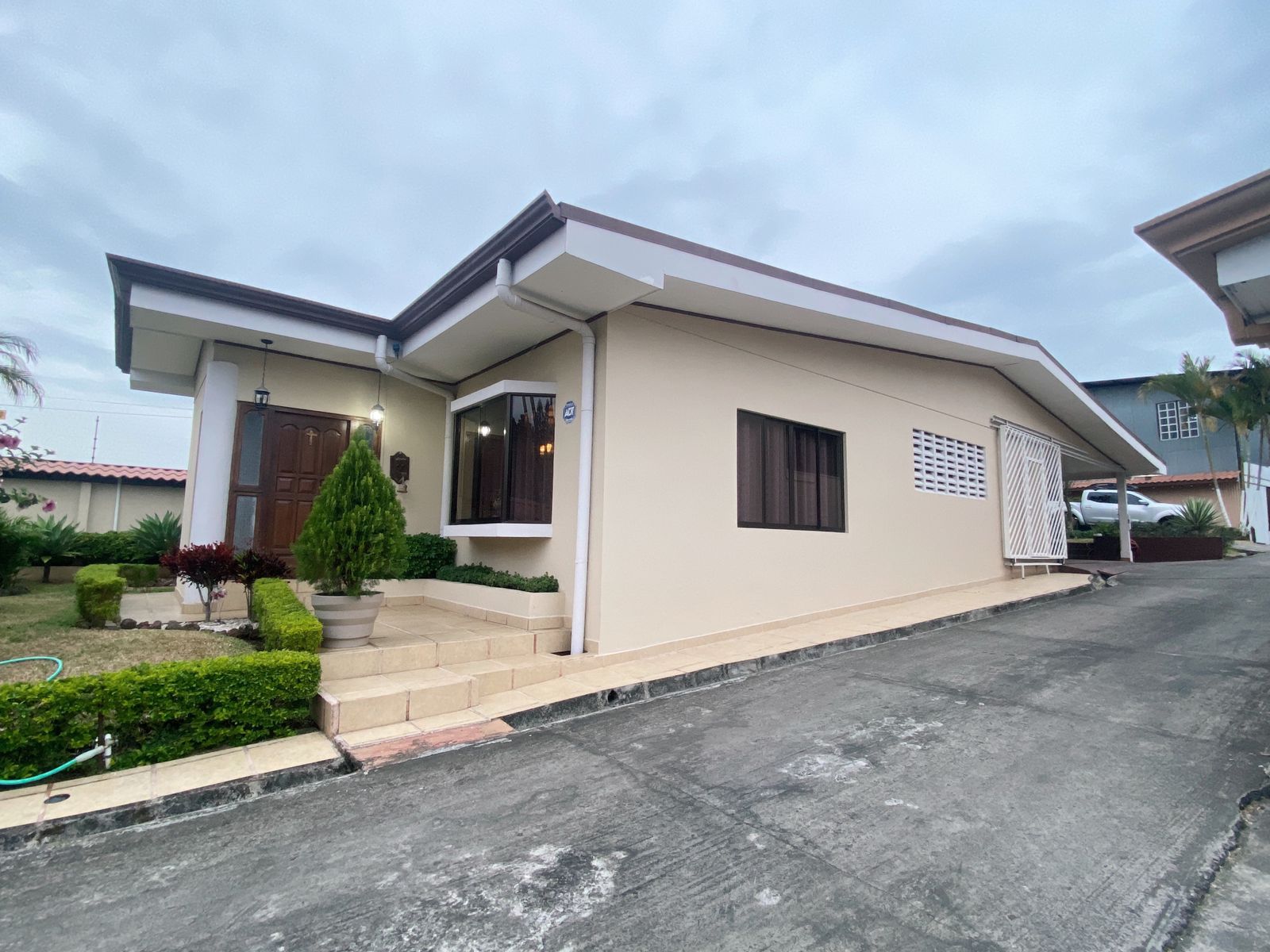 8 bed Single Family Homes For Sale in Desamparados, San Jose - thumb 9