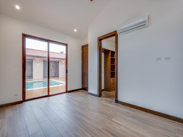 4 bed Single Family Homes For Sale in Playa Conchal, Guanacaste - thumb 4