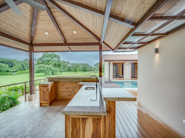 4 bed Single Family Homes For Sale in Playa Conchal, Guanacaste - thumb 17