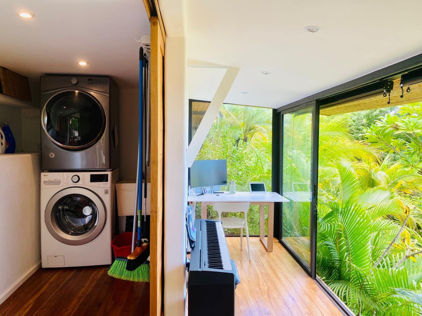 4 bed Single Family Homes For Sale in Playa Flamingo, Guanacaste - thumb 11