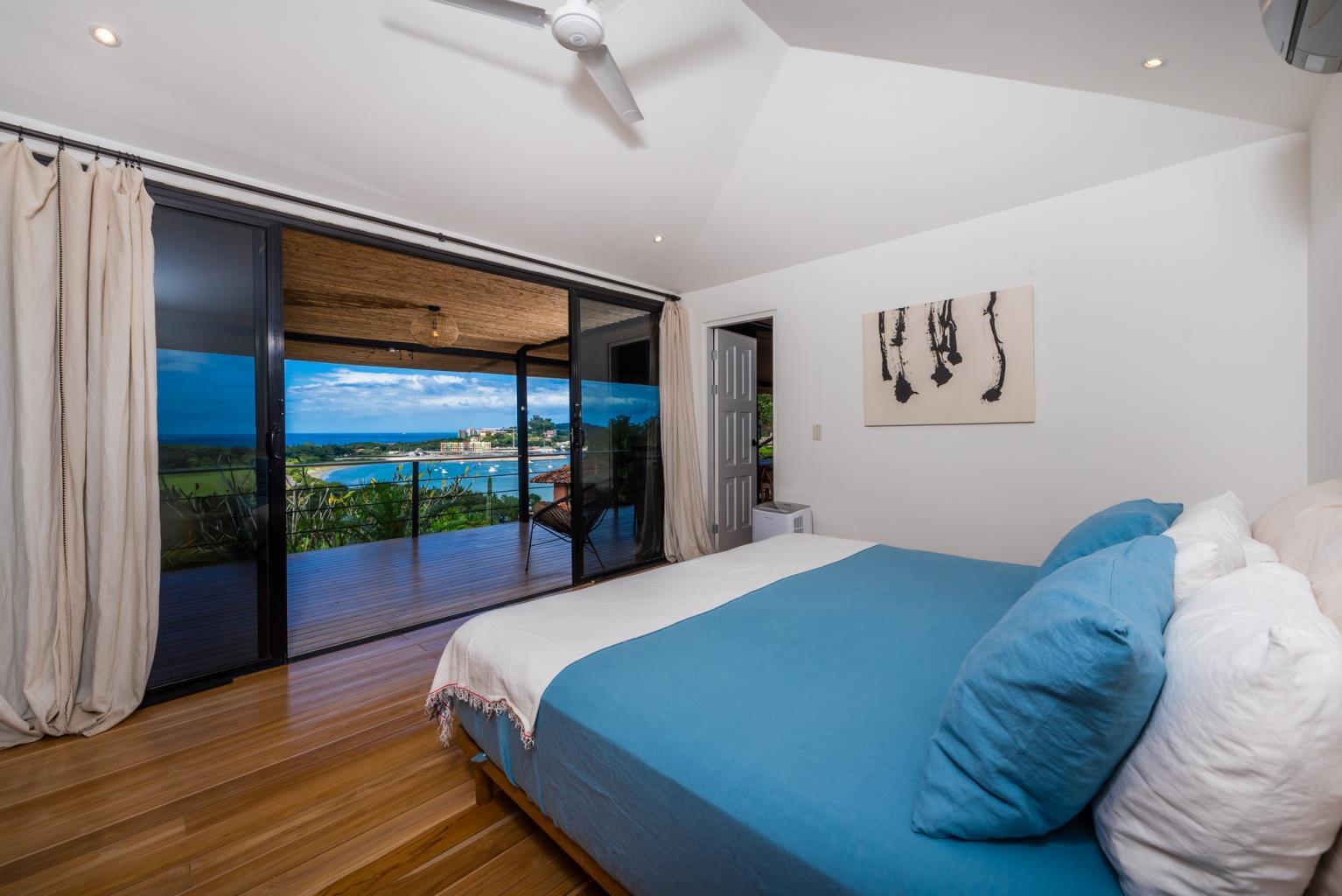 4 bed Single Family Homes For Sale in Playa Flamingo, Guanacaste - thumb 13