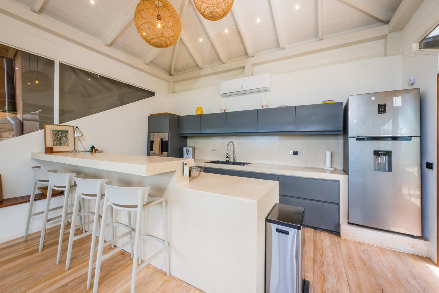 4 bed Single Family Homes For Sale in Playa Flamingo, Guanacaste - thumb 16