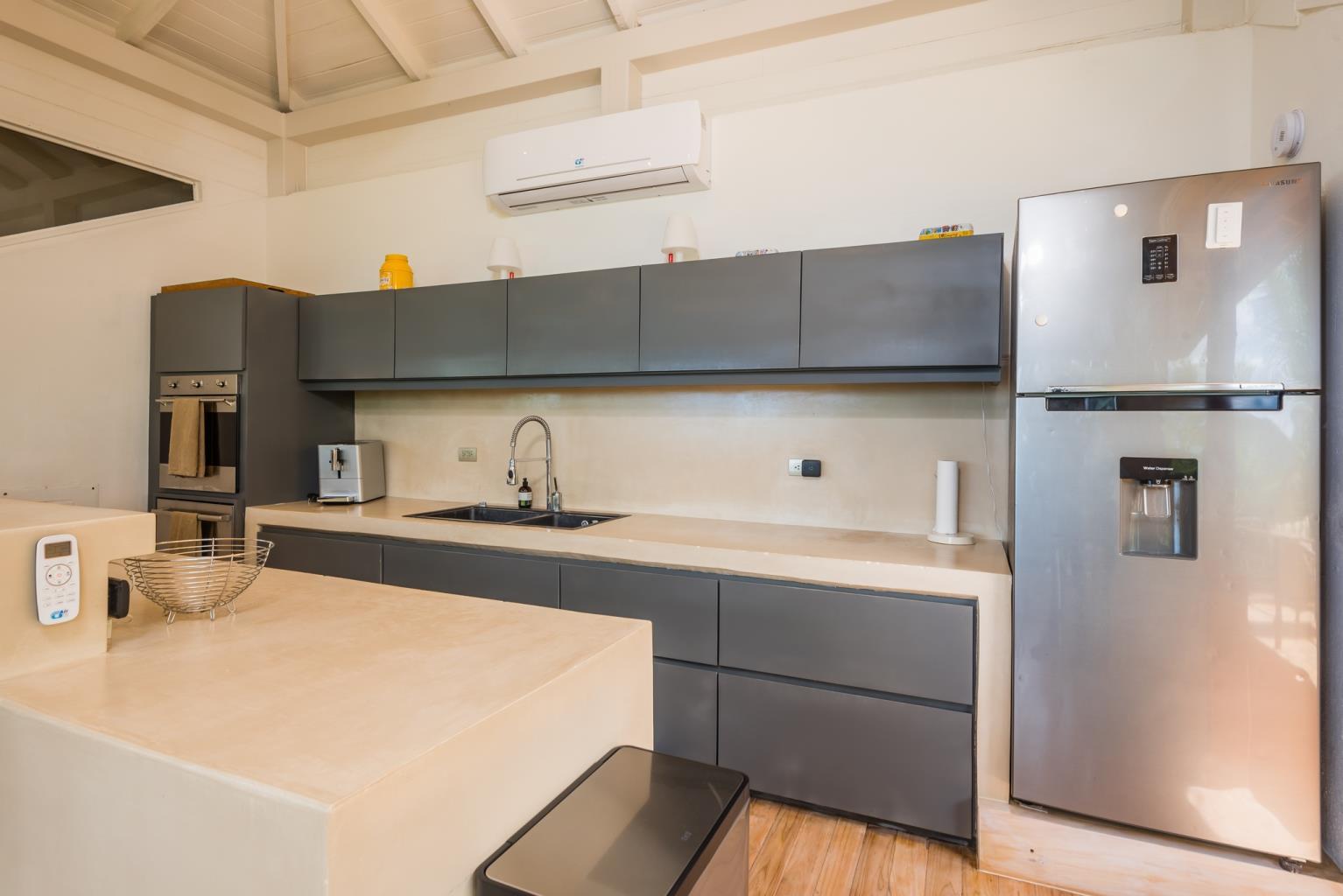 4 bed Single Family Homes For Sale in Playa Flamingo, Guanacaste - thumb 17