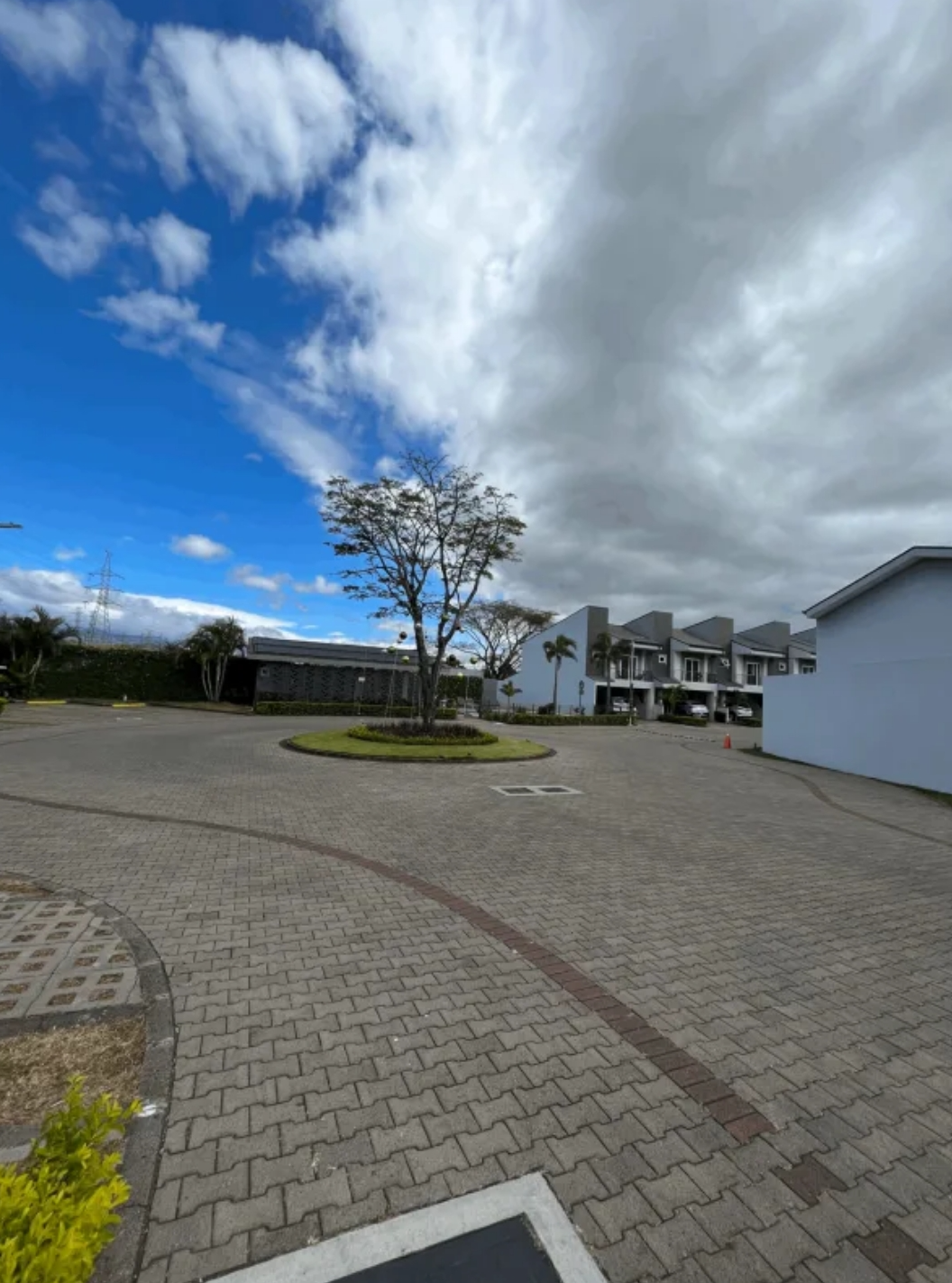 3 bed Condo For Sale in Escazu, San Jose - thumb 14