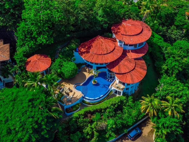 6 bed Single Family Homes For Sale in Playa Flamingo, Guanacaste - 1