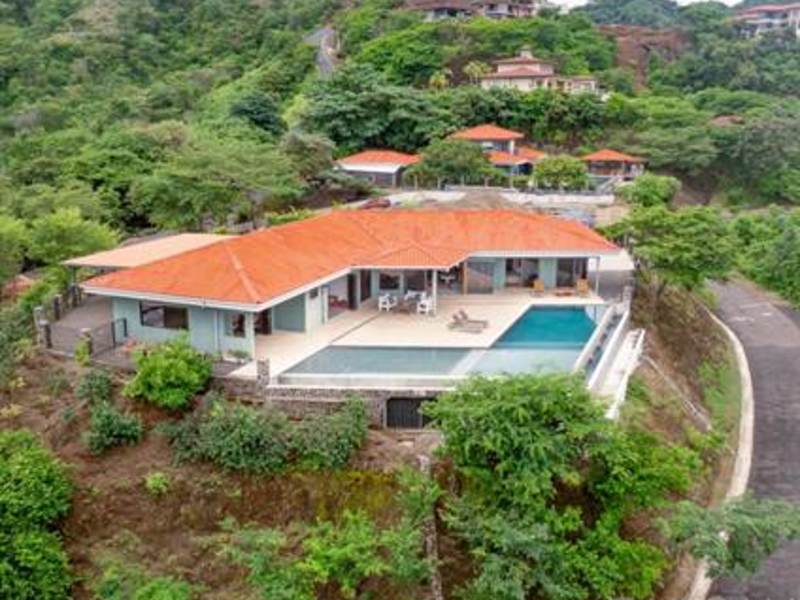6 bed Single Family Homes For Sale in Playa Flamingo, Guanacaste - 1