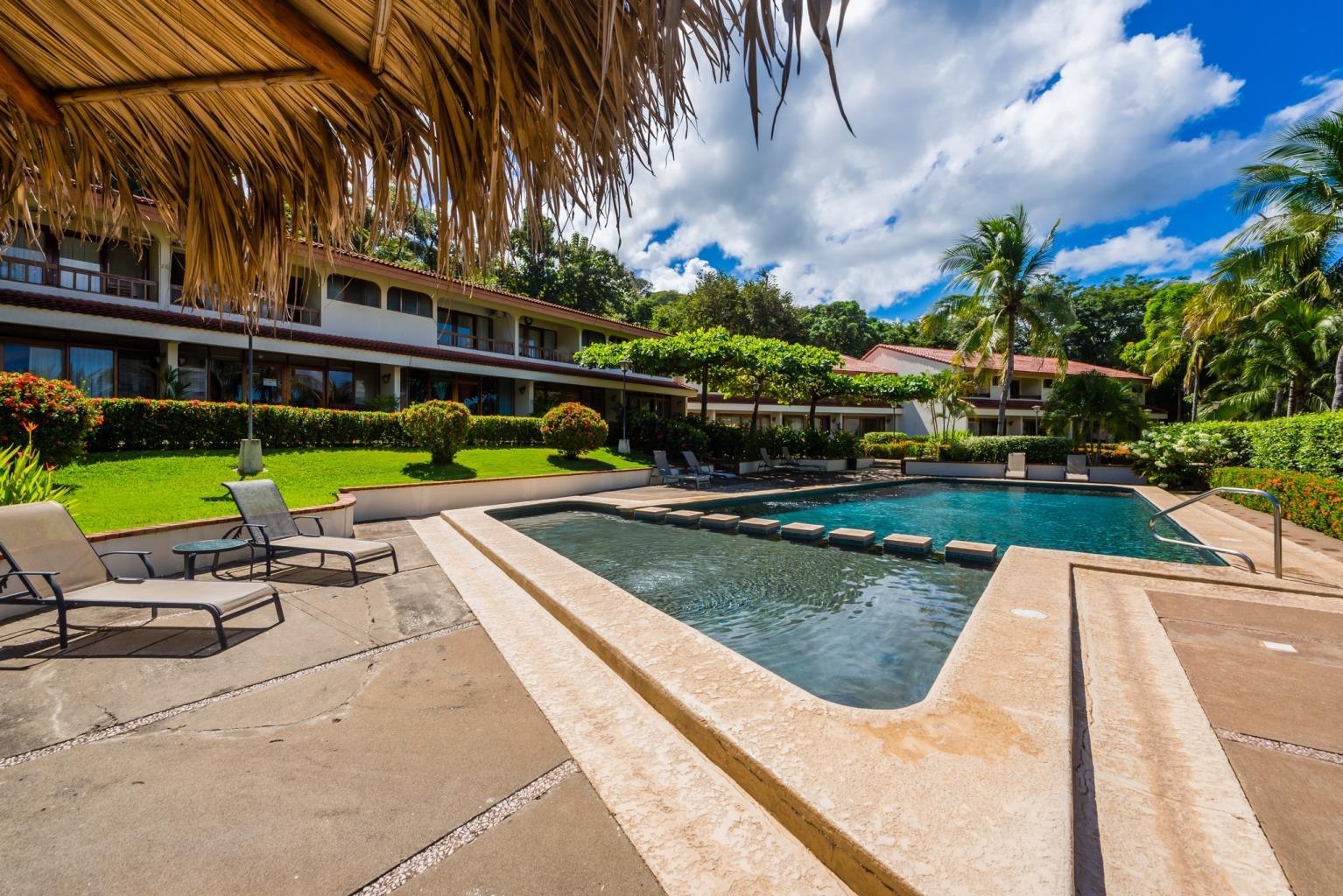 2 bed Condo For Sale in Playa Flamingo, Guanacaste - thumb 17