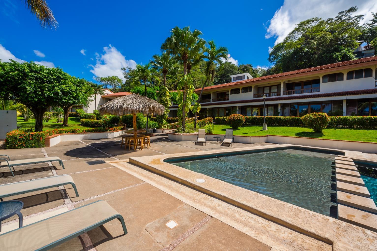 2 bed Condo For Sale in Playa Flamingo, Guanacaste - thumb 15