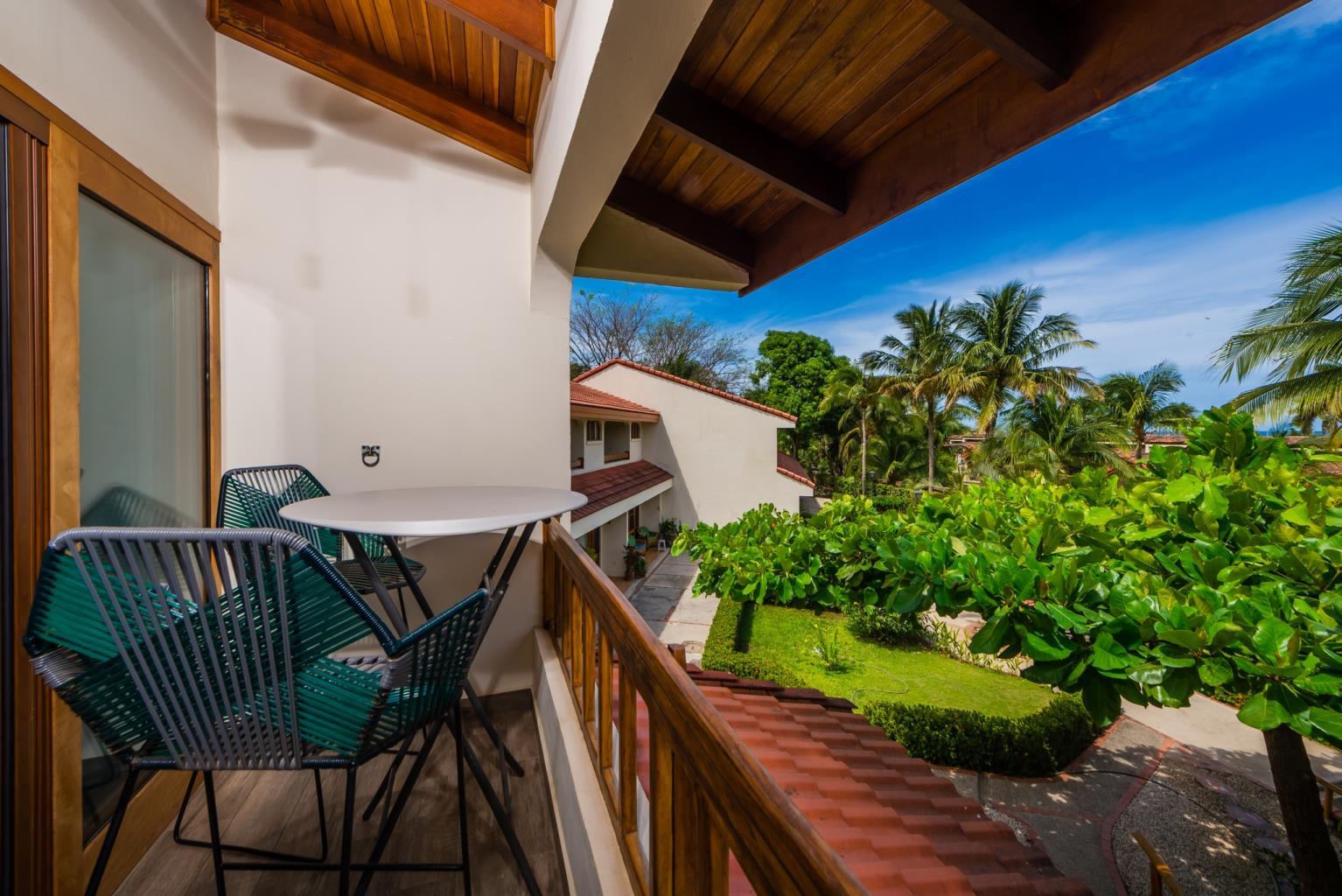 2 bed Condo For Sale in Playa Flamingo, Guanacaste - thumb 5
