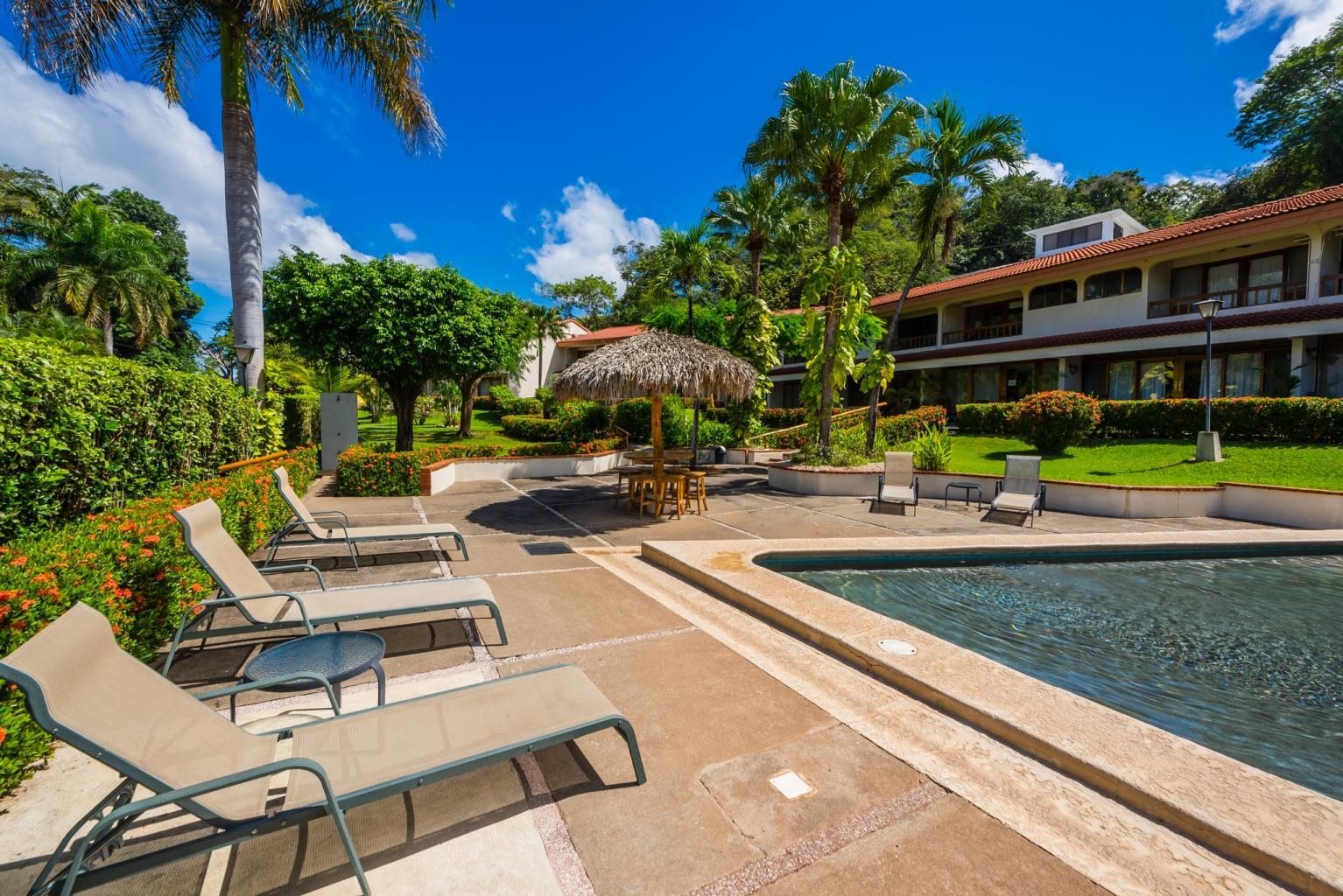 2 bed Condo For Sale in Playa Flamingo, Guanacaste - thumb 14