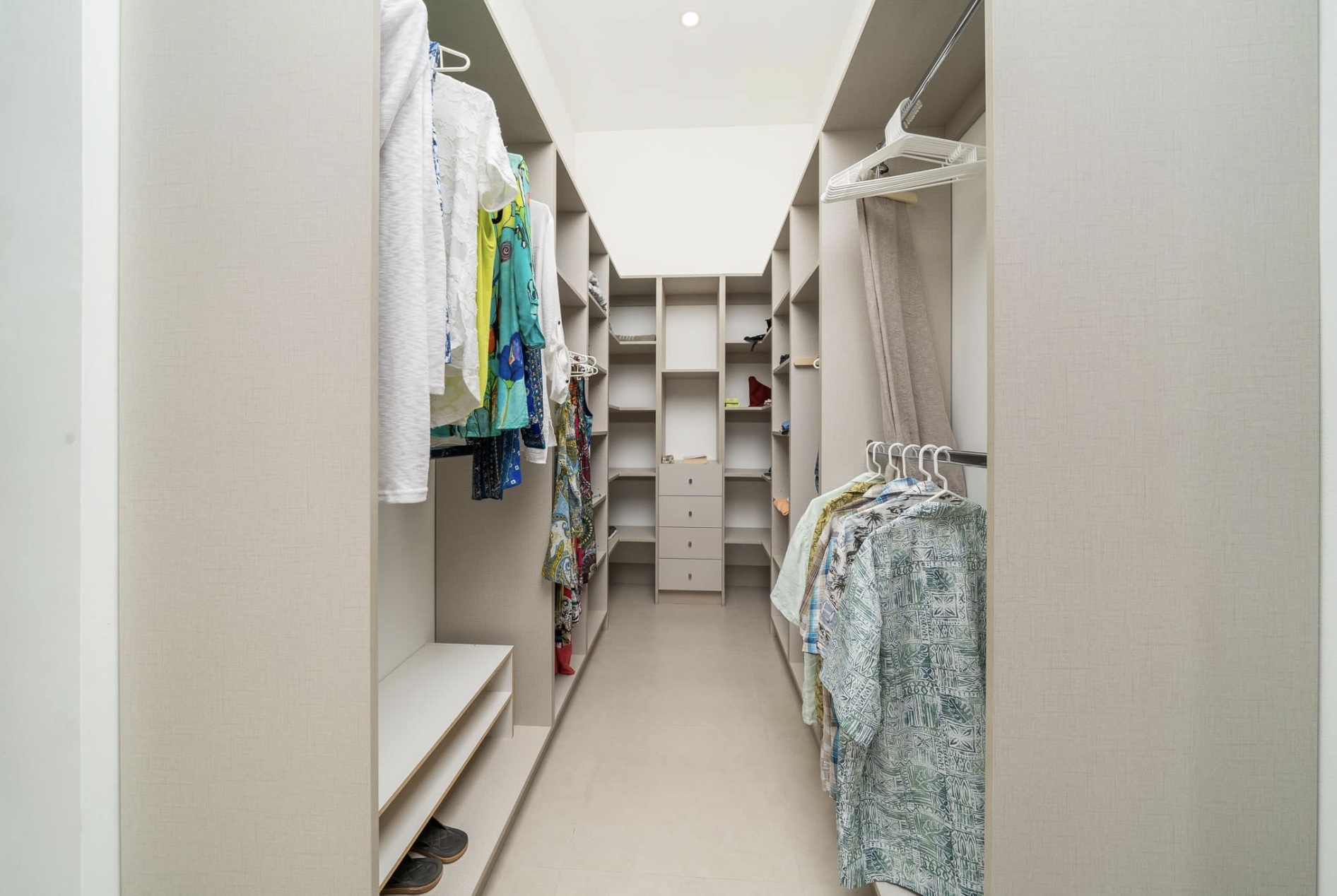 6 bed Single Family Homes For Sale in Playas Del Coco, Guanacaste - thumb 3