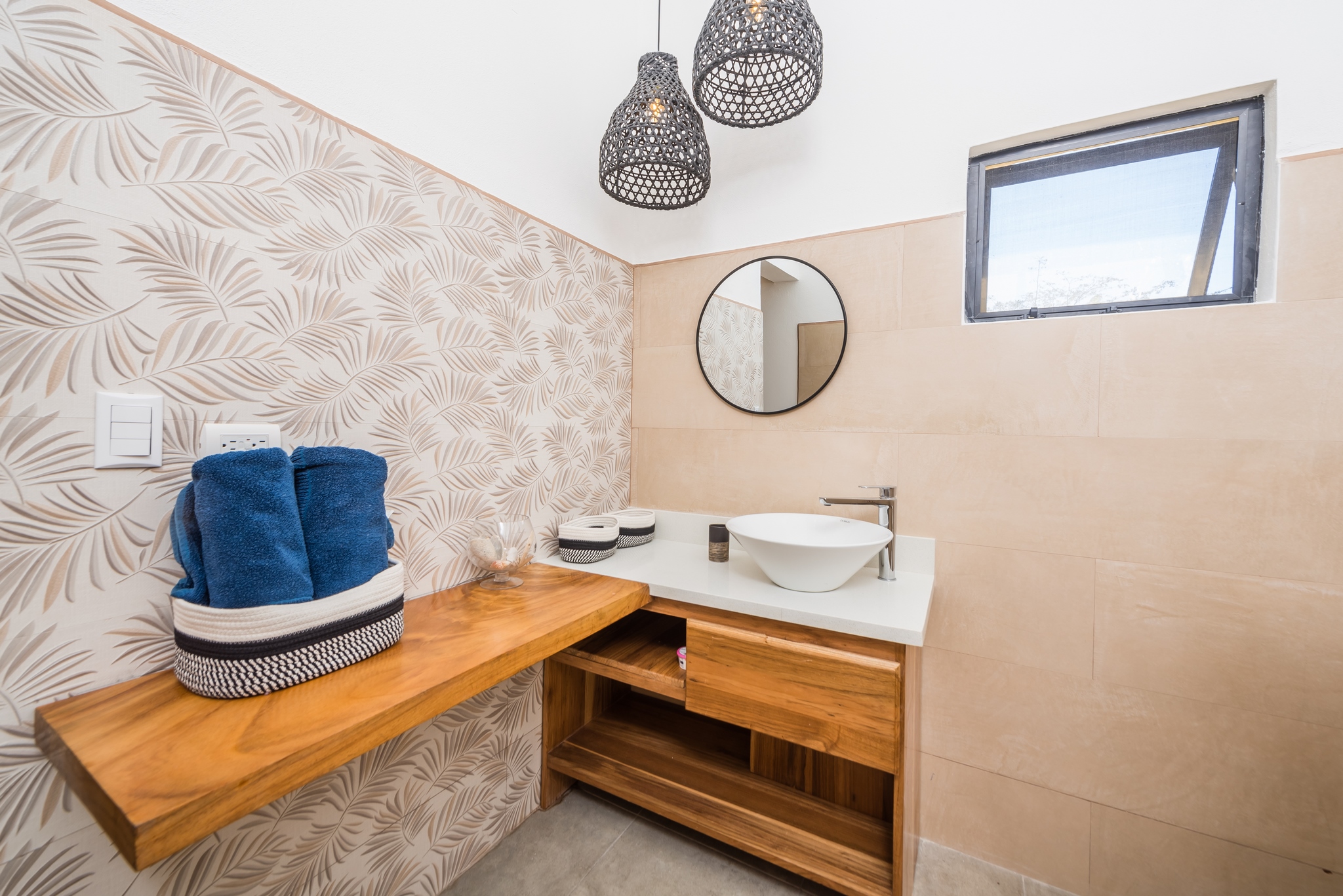 4 bed Single Family Homes For Sale in Avellanas, Guanacaste - thumb 7