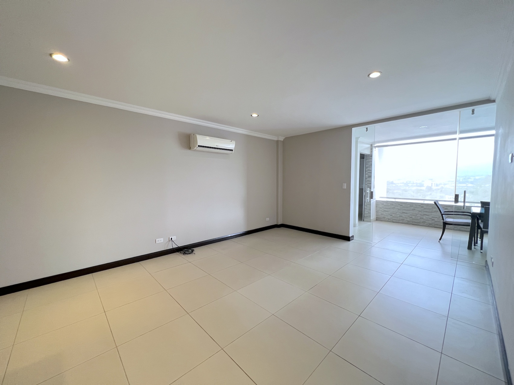 3 bed Apartment For Sale in Santa Ana, San Jose - thumb 4