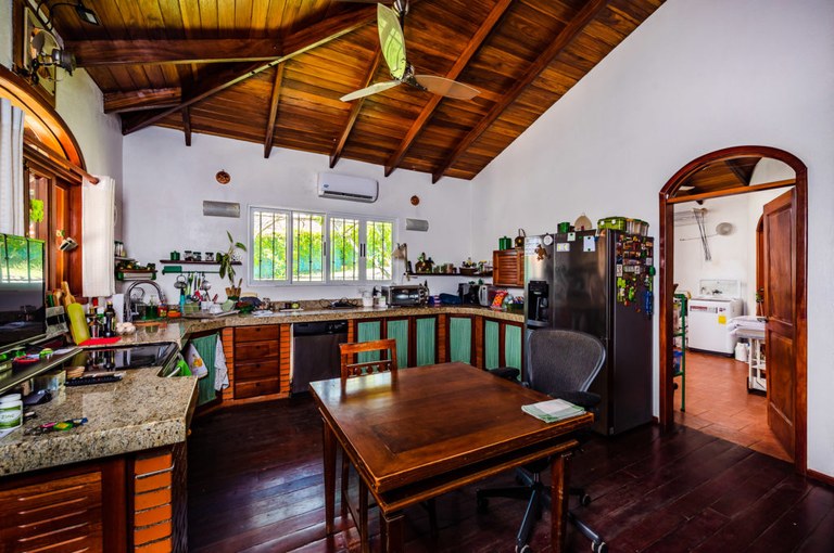 5 bed Single Family Homes For Sale in Tamarindo, Guanacaste - thumb 16