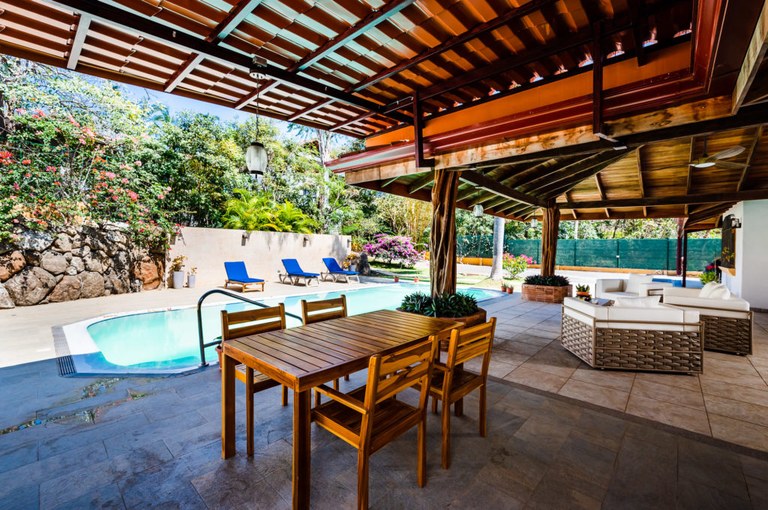 5 bed Single Family Homes For Sale in Tamarindo, Guanacaste - thumb 11