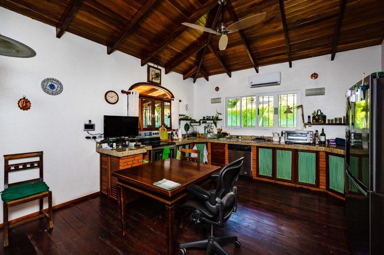 5 bed Single Family Homes For Sale in Tamarindo, Guanacaste - thumb 15