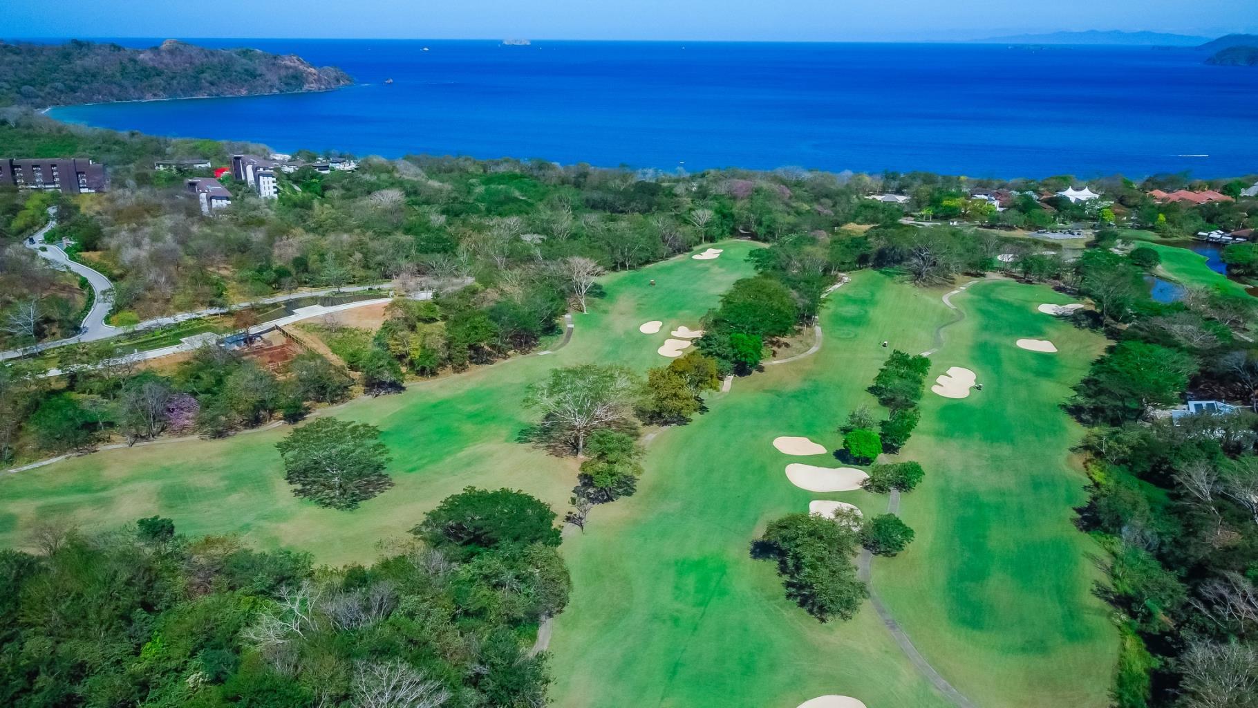 4 bed Single Family Homes For Sale in Playa Conchal, Guanacaste - thumb 13