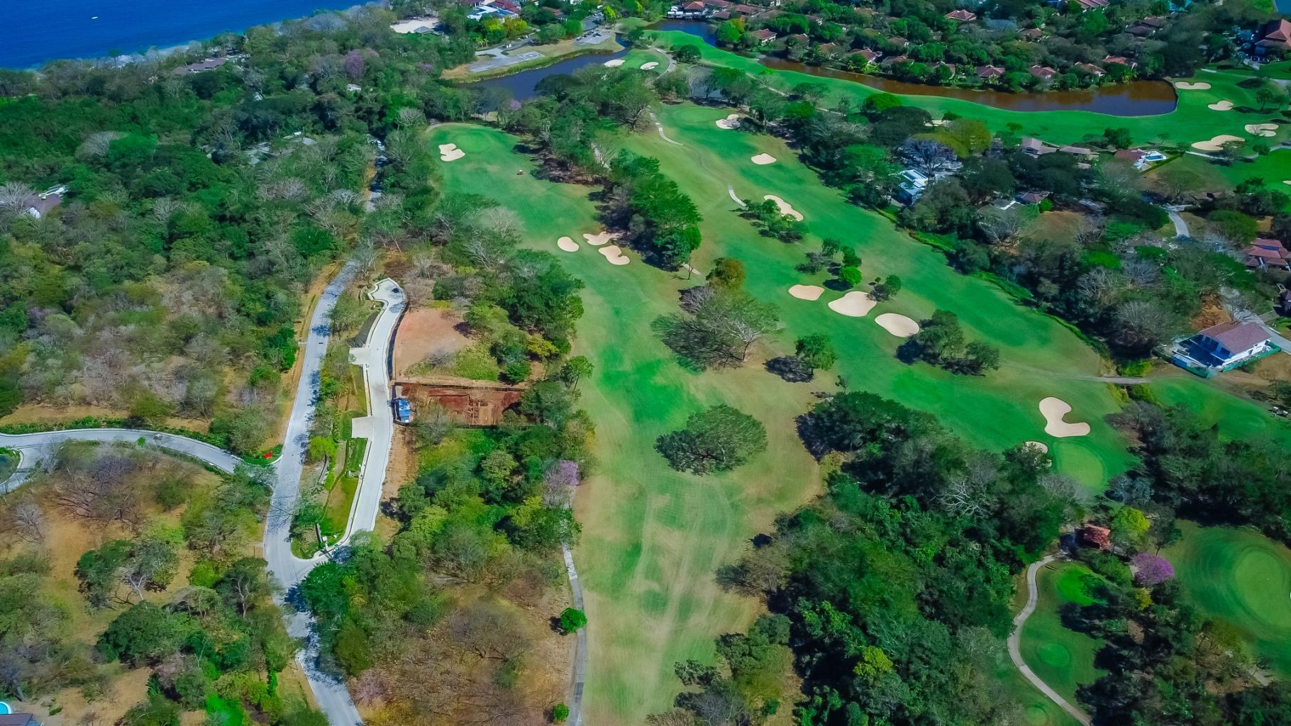 4 bed Single Family Homes For Sale in Playa Conchal, Guanacaste - thumb 12