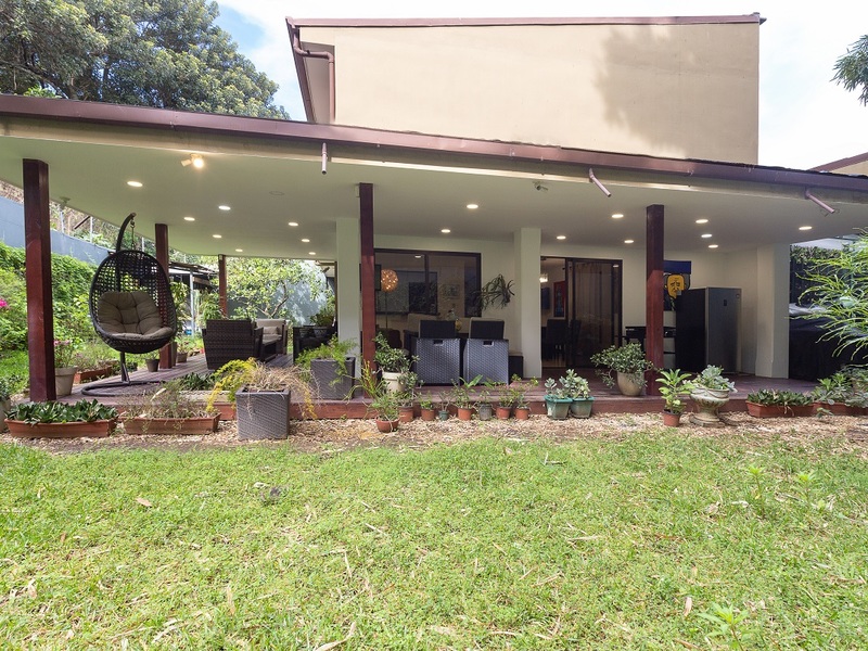 4 bed Single Family Homes For Sale in Santa Ana, San Jose - 1