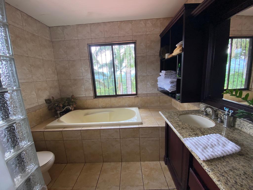 9 bed Single Family Homes For Sale in Atenas, Alajuela - thumb 18