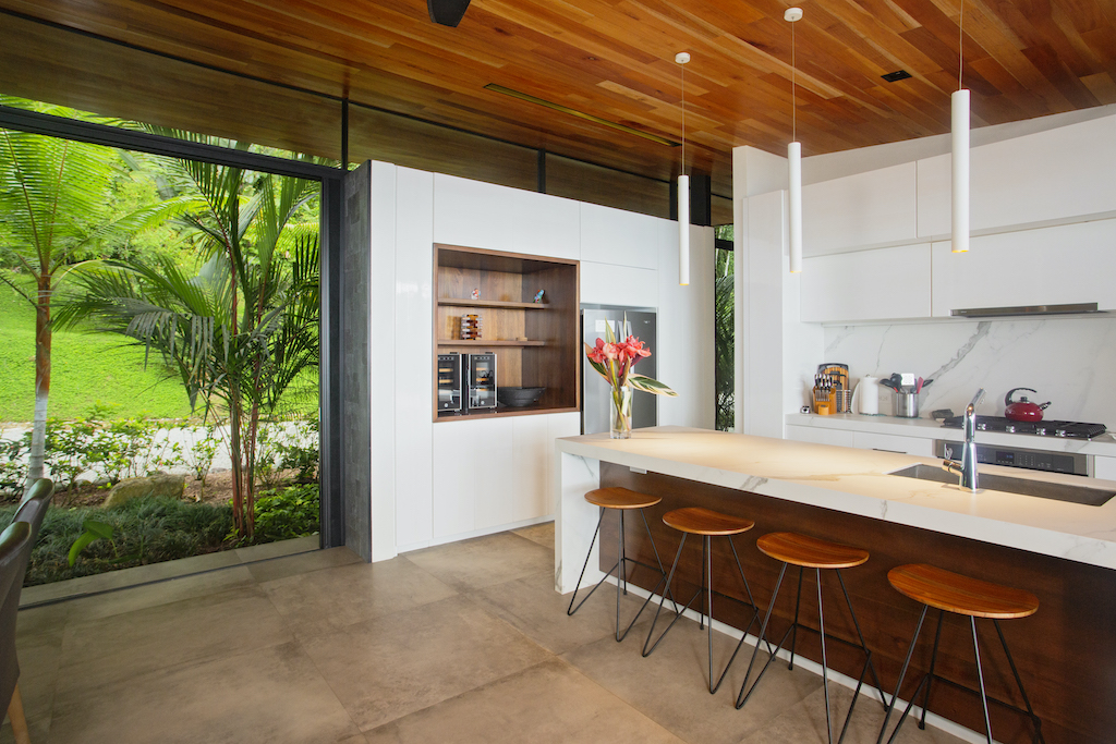 3 bed Single Family Homes For Sale in Dominical, Puntarenas - thumb 16