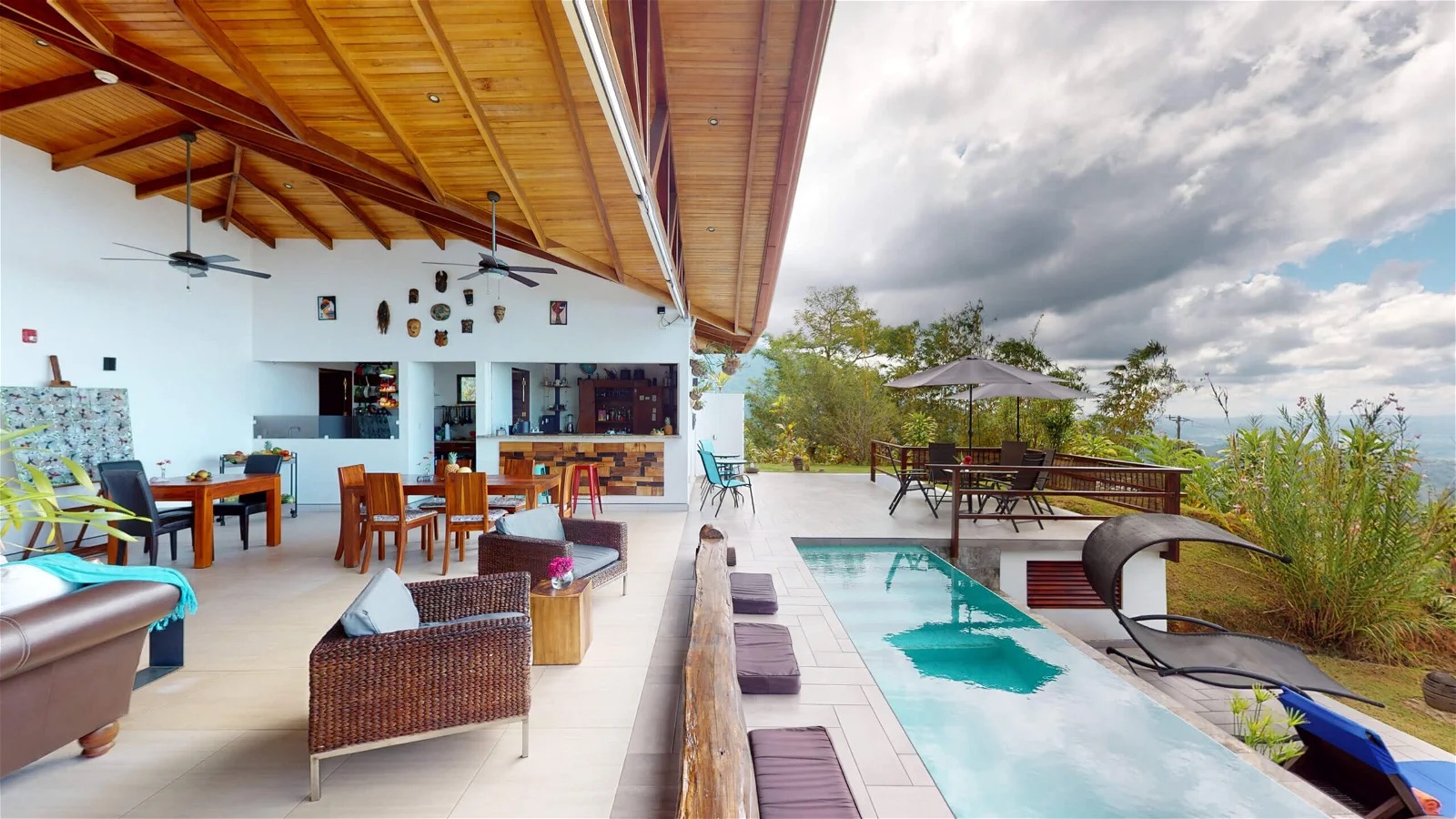 8 bed Hotel / Leisure For Sale in Ojochal, Puntarenas - thumb 5