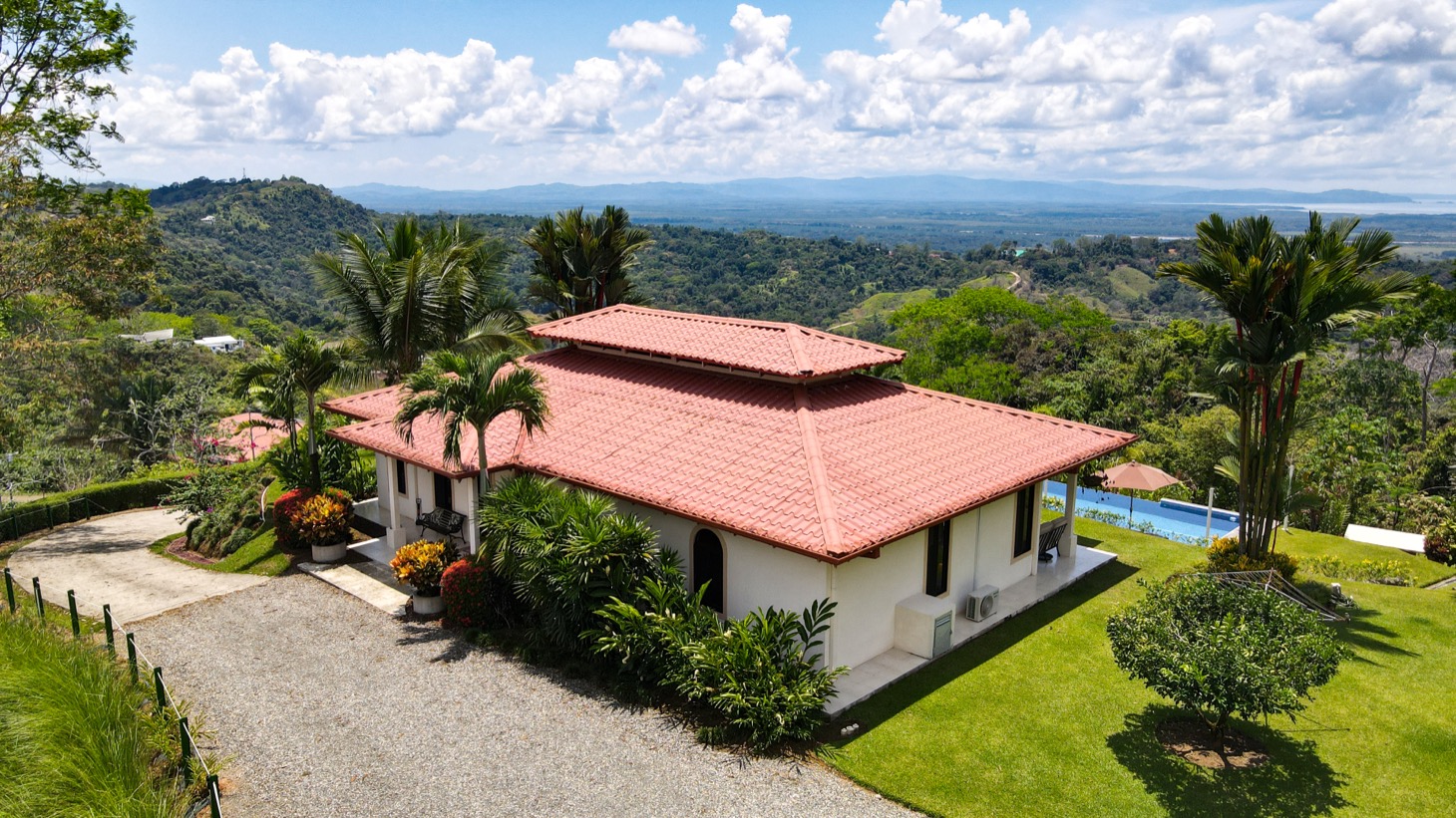 3 bed Single Family Homes For Sale in Ojochal, Puntarenas - thumb 3