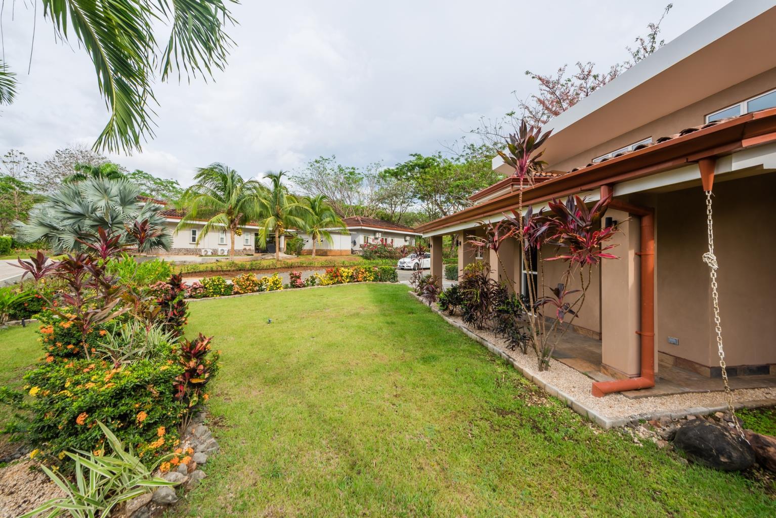 2 bed Single Family Homes For Sale in Tamarindo, Guanacaste - thumb 4