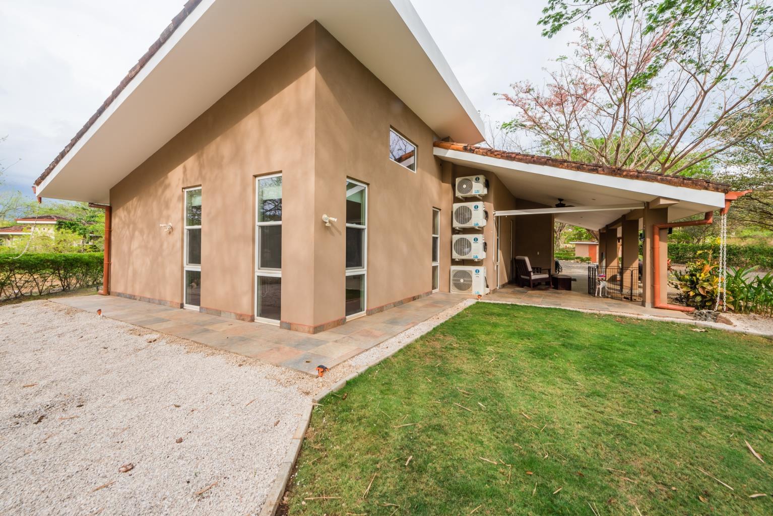 2 bed Single Family Homes For Sale in Tamarindo, Guanacaste - thumb 11