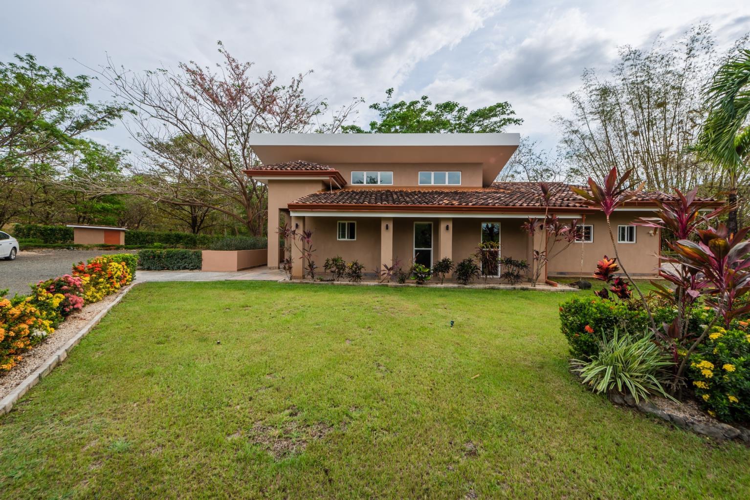 2 bed Single Family Homes For Sale in Tamarindo, Guanacaste - thumb 1