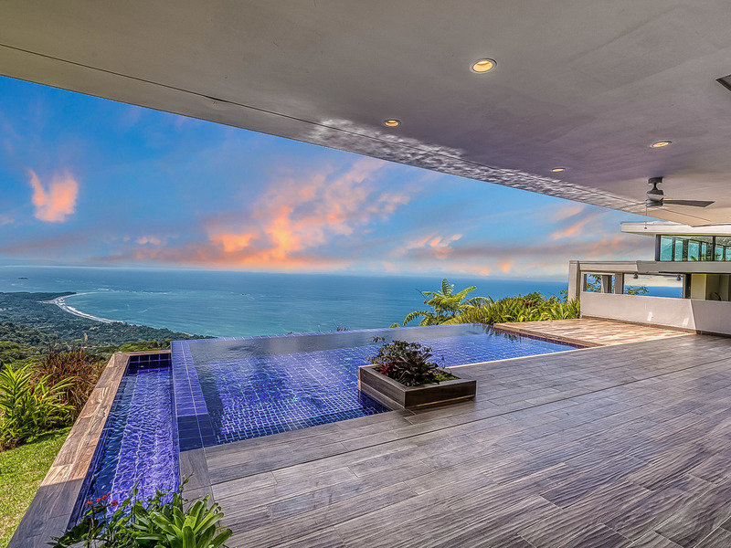 4 bed Single Family Homes For Sale in Dominical, Puntarenas - photo 2