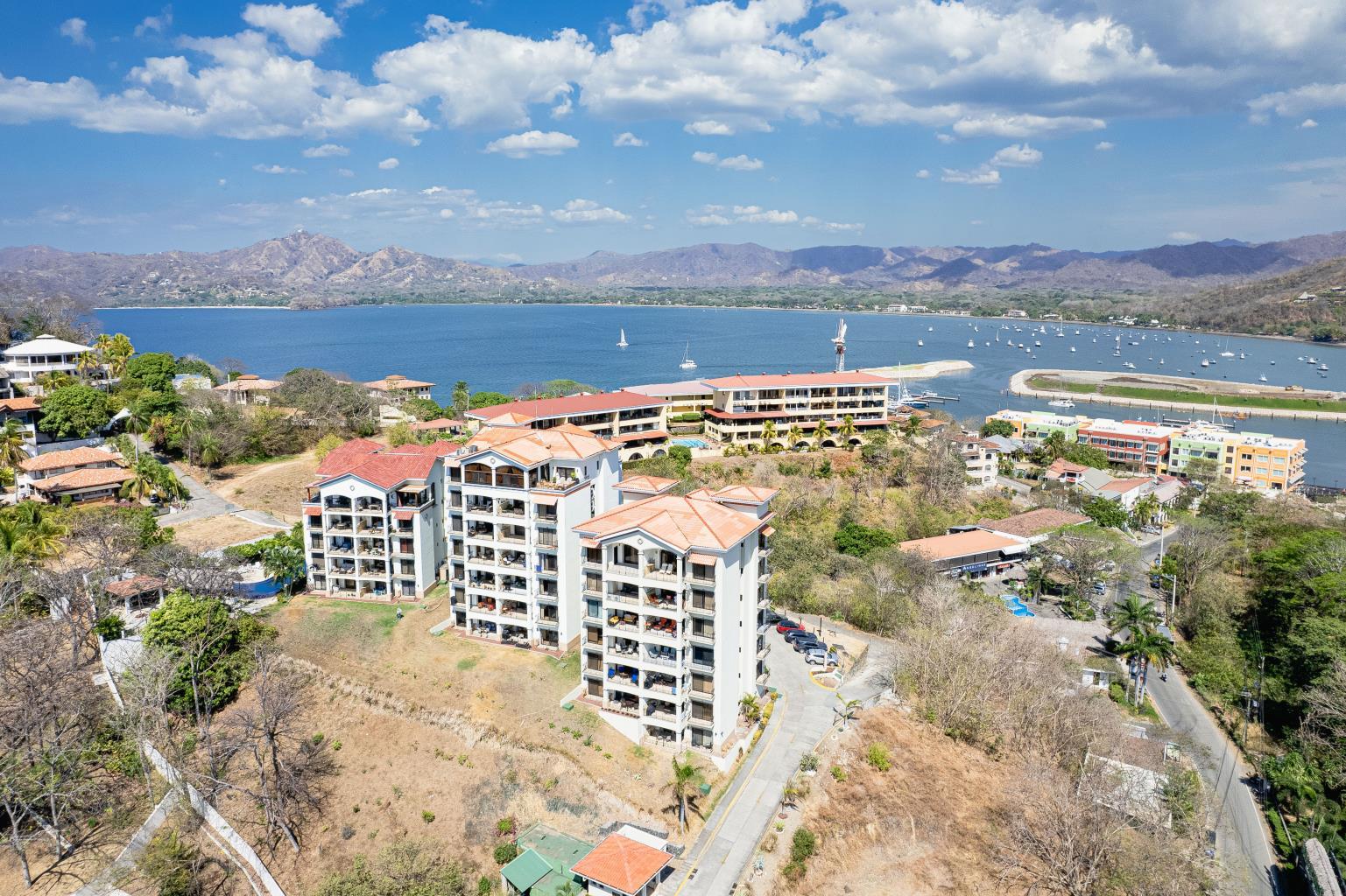 2 bed Condo For Sale in Playa Flamingo, Guanacaste - thumb 1