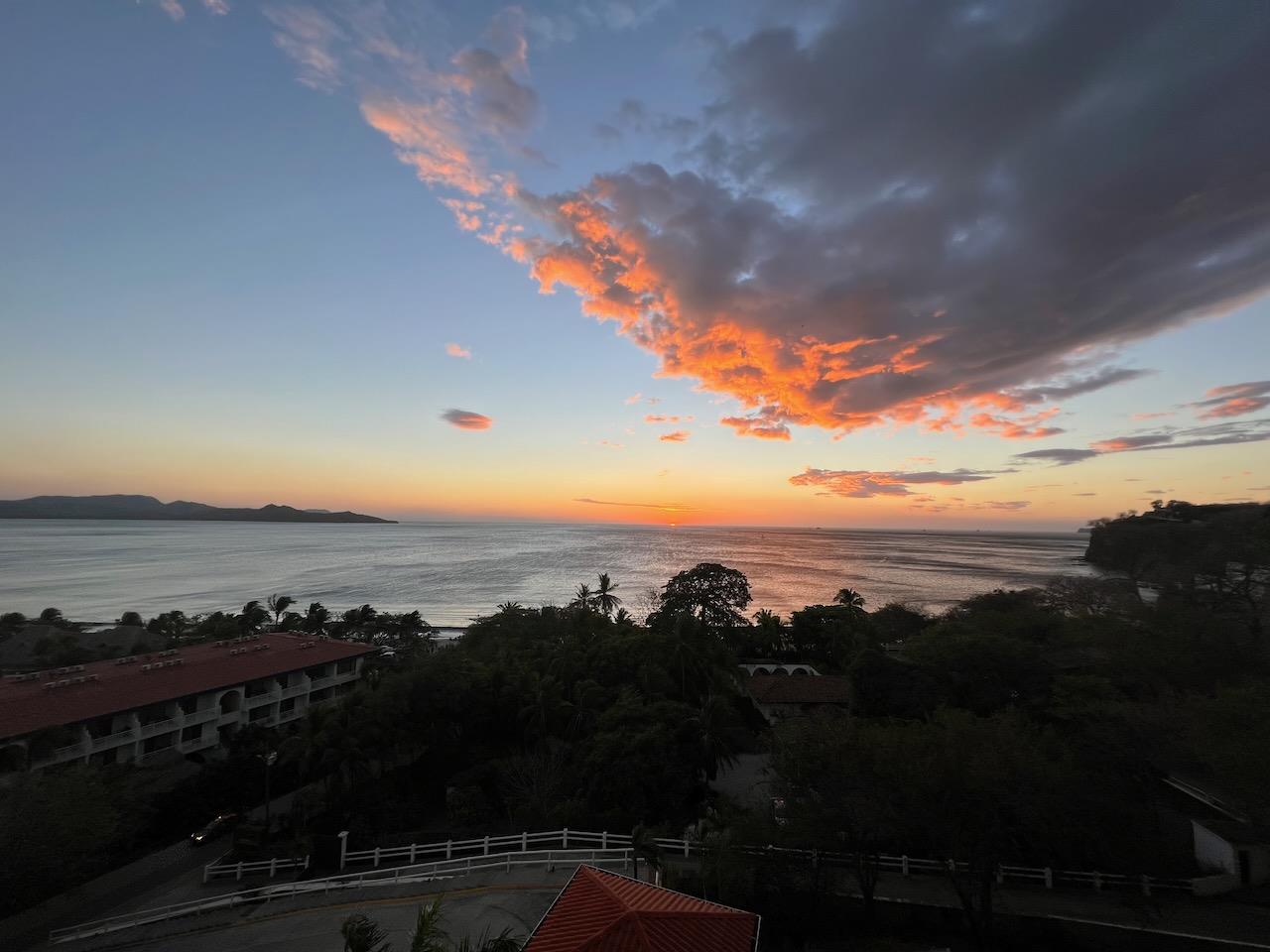 2 bed Condo For Sale in Playa Flamingo, Guanacaste - thumb 18