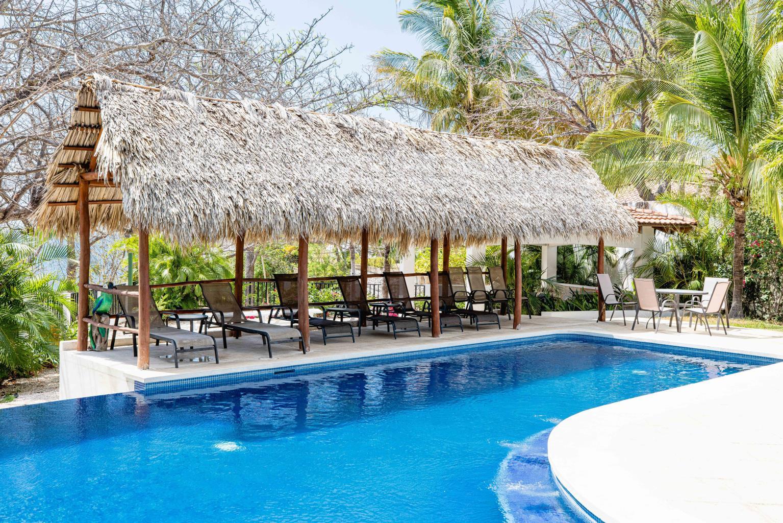 2 bed Condo For Sale in Playa Flamingo, Guanacaste - thumb 11