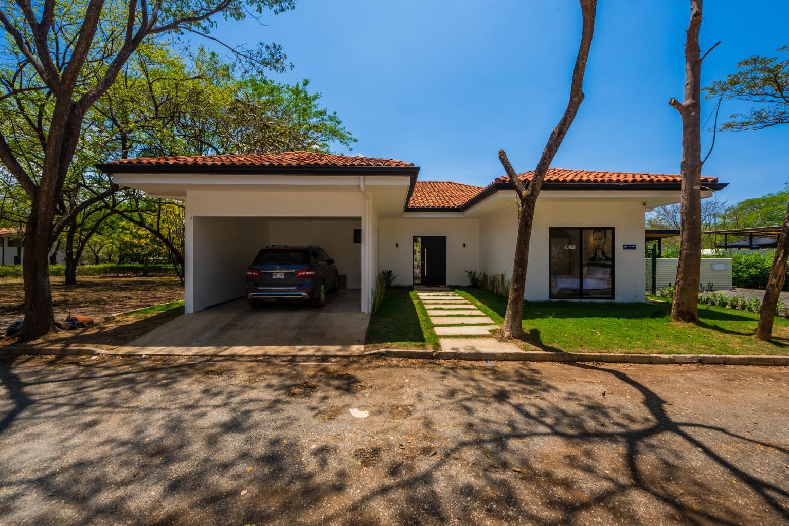 3 bed Single Family Homes For Sale in Tamarindo, Guanacaste - thumb 17