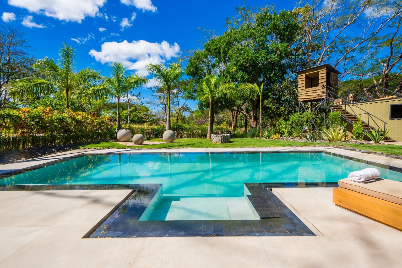 4 bed Single Family Homes For Sale in Tamarindo, Guanacaste - thumb 21