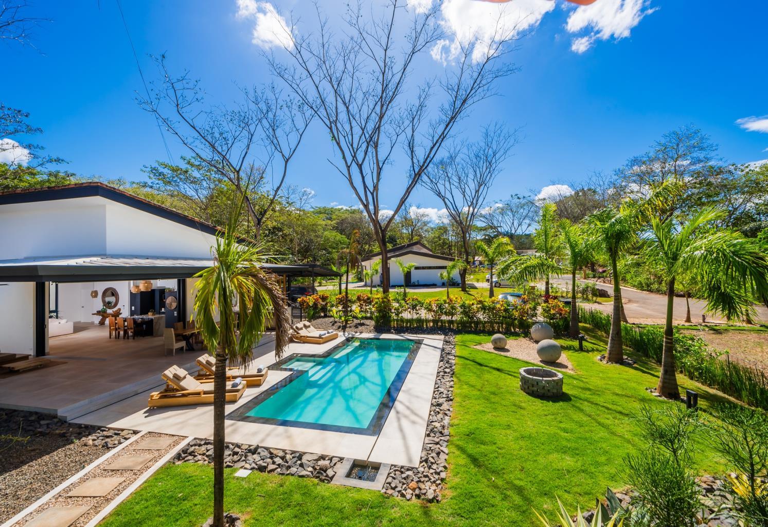 4 bed Single Family Homes For Sale in Tamarindo, Guanacaste - thumb 26