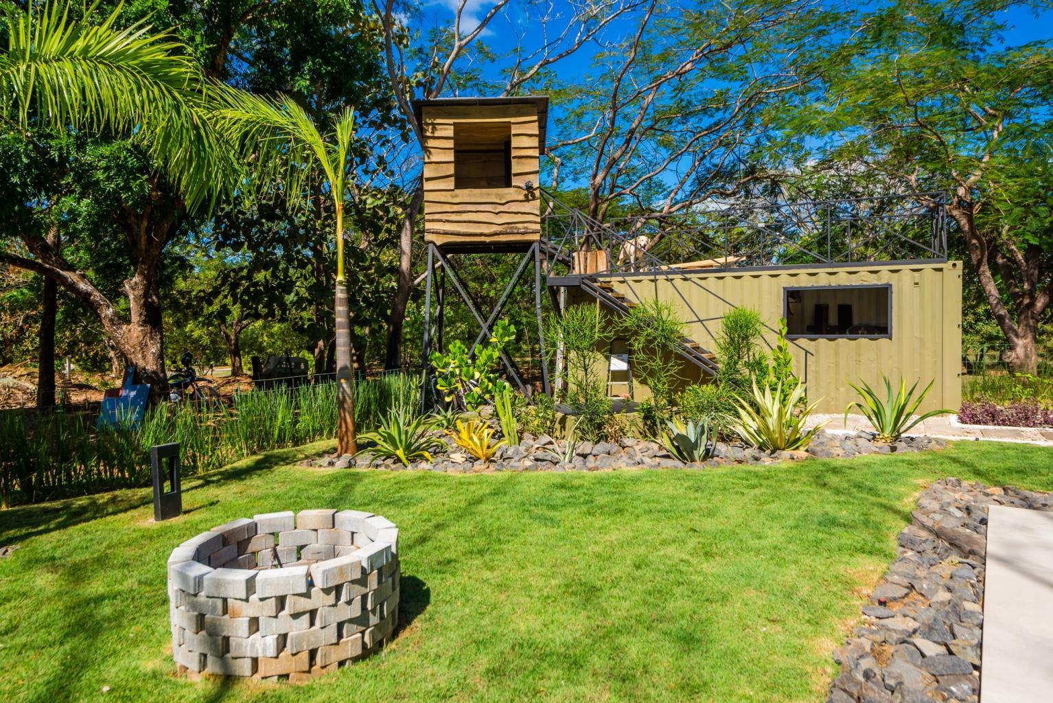 4 bed Single Family Homes For Sale in Tamarindo, Guanacaste - thumb 27