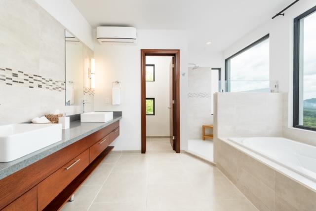 5 bed Single Family Homes For Sale in Playa Potrero, Guanacaste - thumb 10