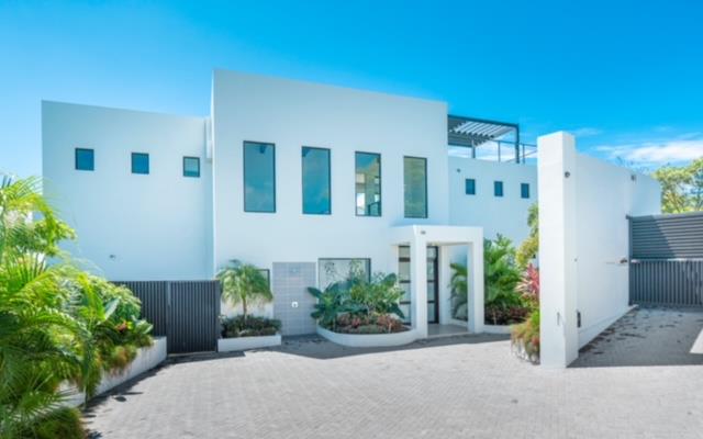 5 bed Single Family Homes For Sale in Playa Potrero, Guanacaste - thumb 20