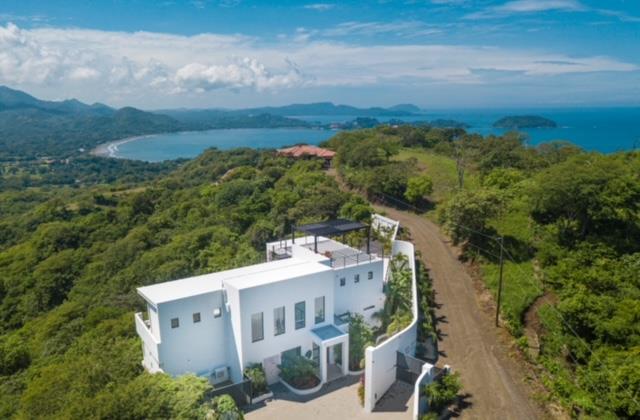 5 bed Single Family Homes For Sale in Playa Potrero, Guanacaste - thumb 25