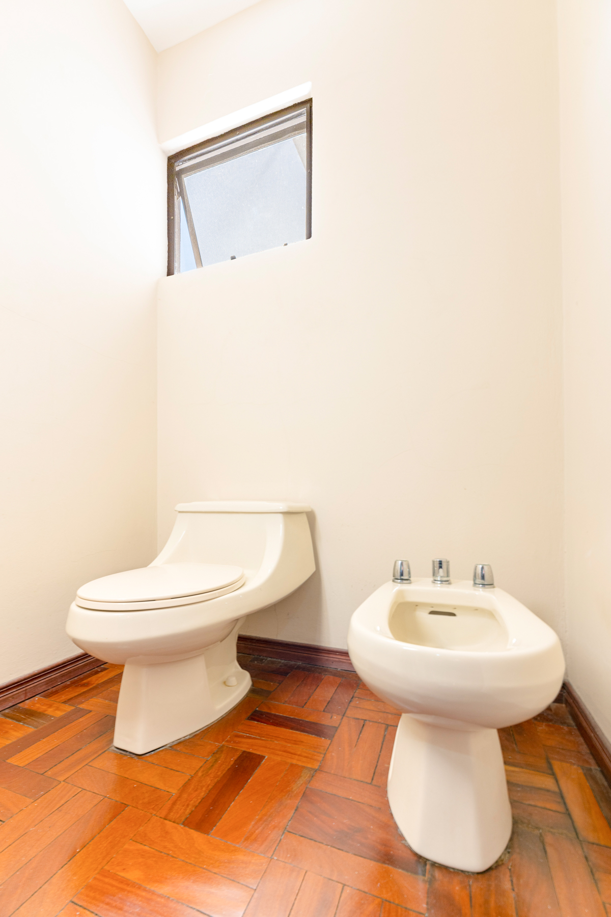 4 bed Single Family Homes For Sale in Curridabat, San Jose - thumb 28