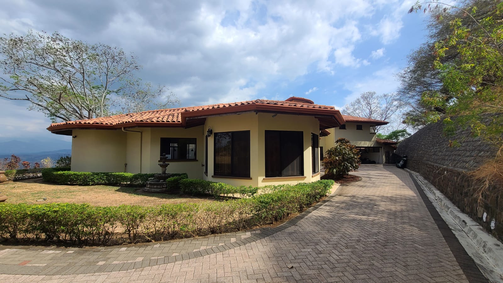 4 bed Single Family Homes For Sale in Atenas, Alajuela - thumb 5