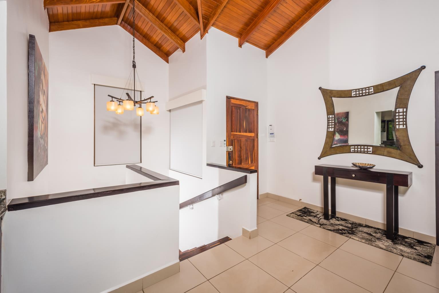 4 bed Single Family Homes For Sale in Playa Flamingo, Guanacaste - thumb 10
