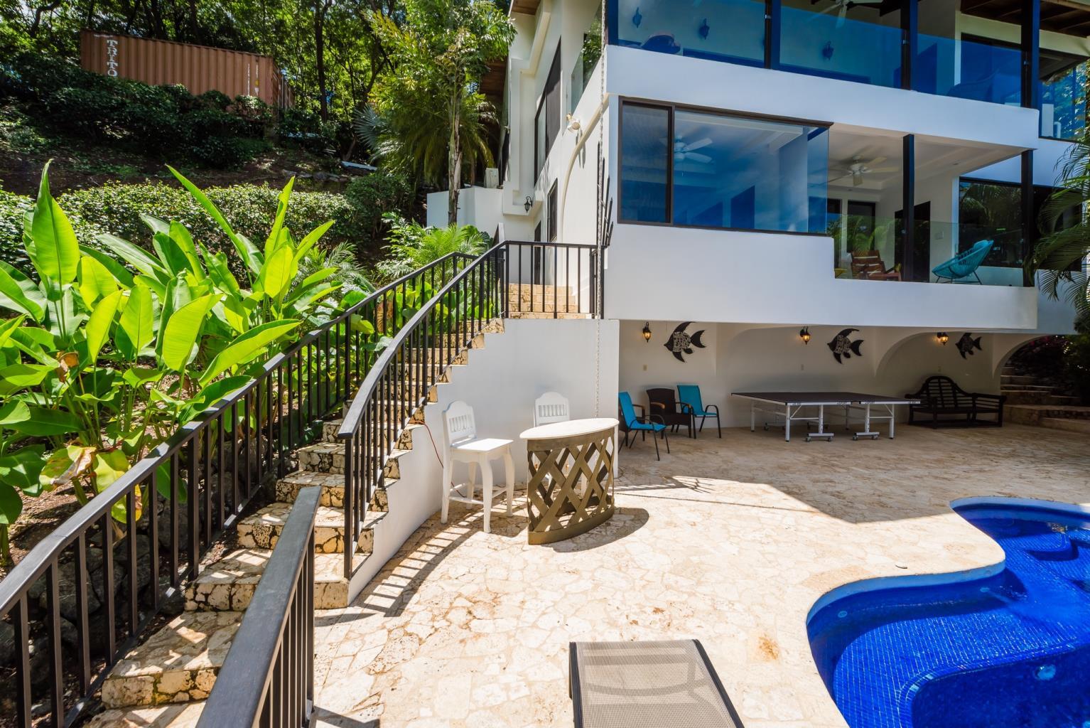 4 bed Single Family Homes For Sale in Playa Flamingo, Guanacaste - thumb 3
