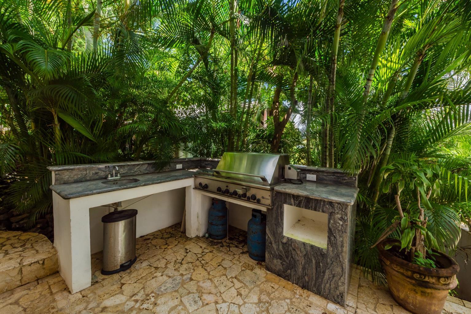 4 bed Single Family Homes For Sale in Playa Flamingo, Guanacaste - thumb 23