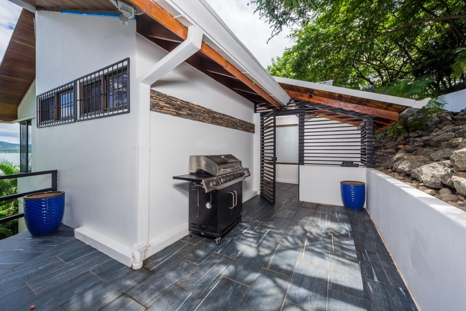 4 bed Single Family Homes For Sale in Playa Flamingo, Guanacaste - thumb 19
