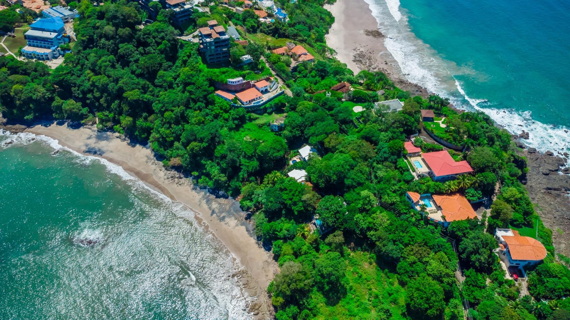 4 bed Single Family Homes For Sale in Playa Flamingo, Guanacaste - thumb 29